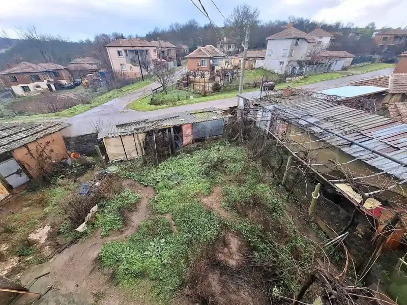 Spacious 2-Story House with Garden in Melnitsa Village, Elhovo - Image 3