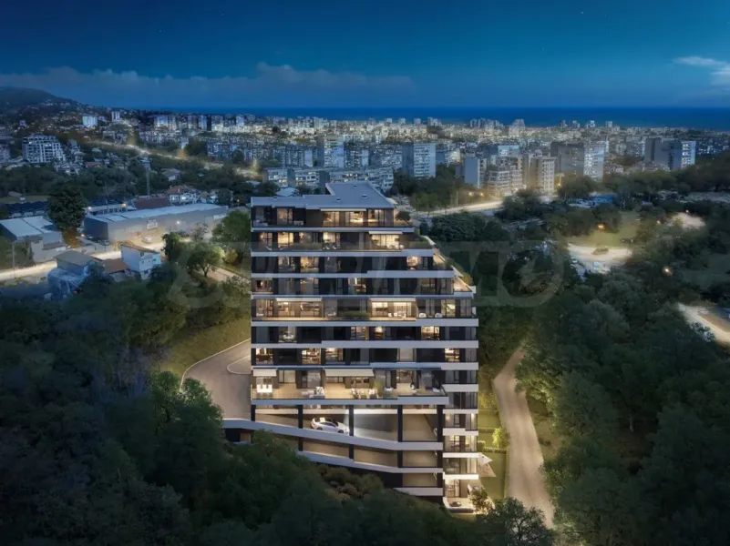 Spacious 2-Bedroom Apartment with Stunning Varna Views - Image 1