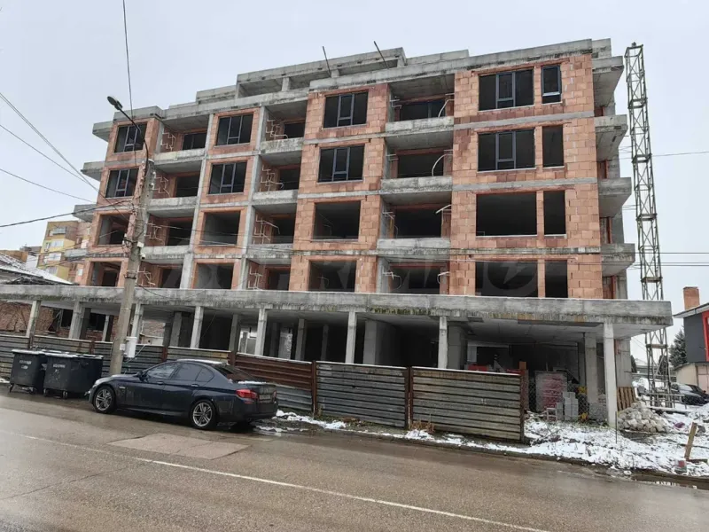 Spacious 2-Bedroom Apartment in Vidin, Bulgaria - Image 2