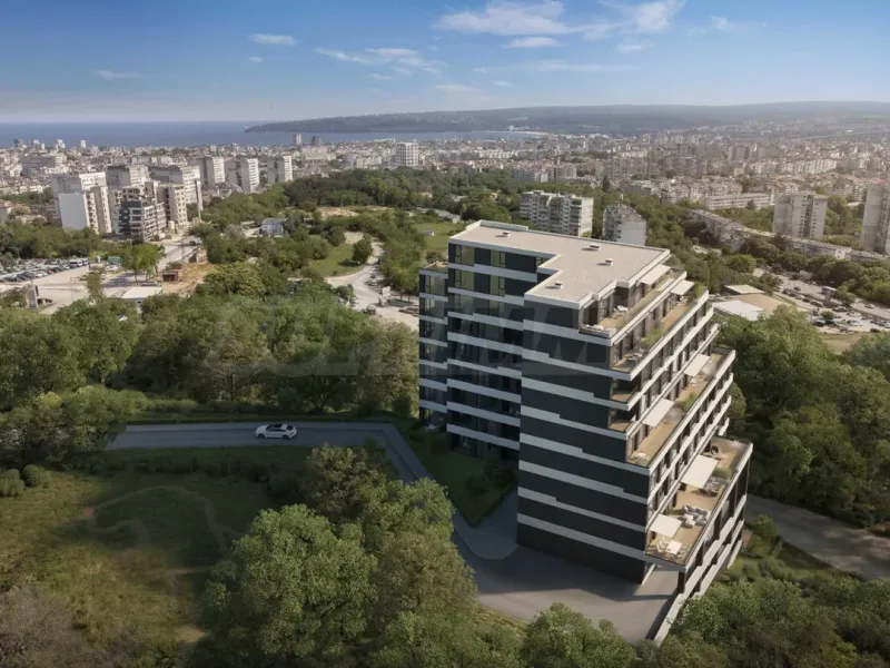 Spacious 2-Bedroom Apartment with Stunning Varna Views - Image 4