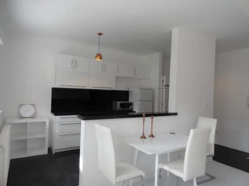Stylish 1-Bedroom Apartment with Terrace Near Belgrade University - Image 4
