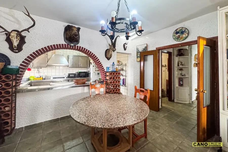 Spacious Cortijo with Land in Níjar, Spain - 3 Bedrooms - Image 5