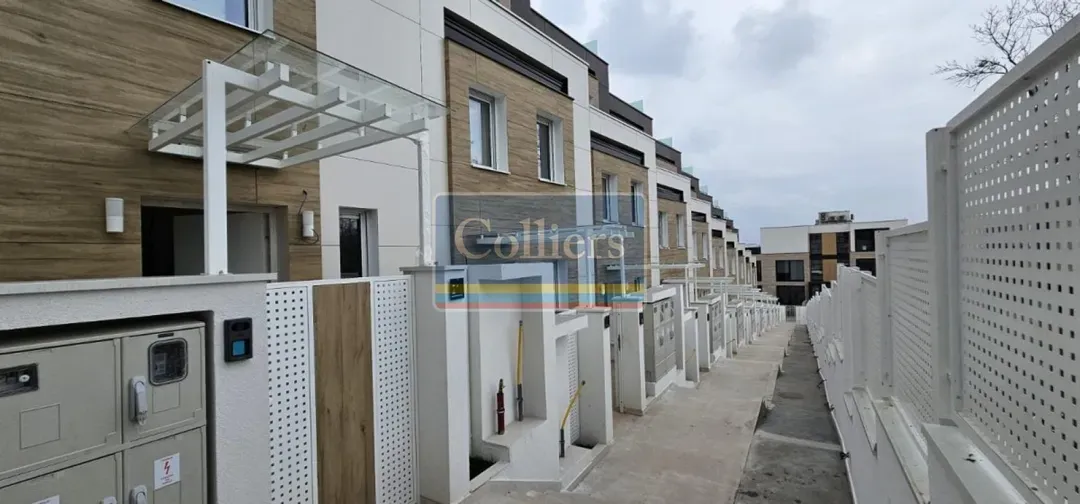 Spacious Modern House with Rooftop Terrace - Belgrade - Image 3