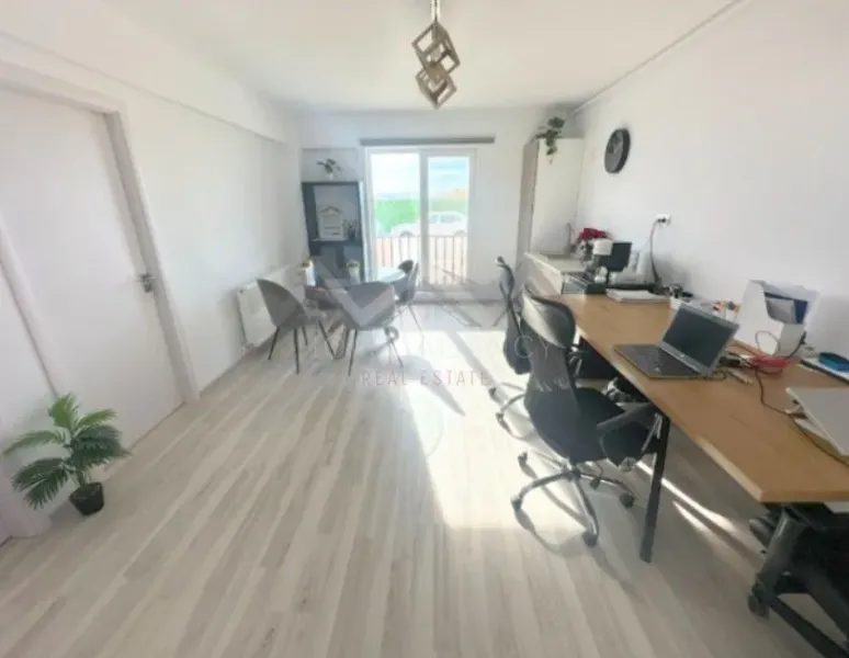 Modern Studio Apartment with Parking - Otopeni, Romania - Image 5