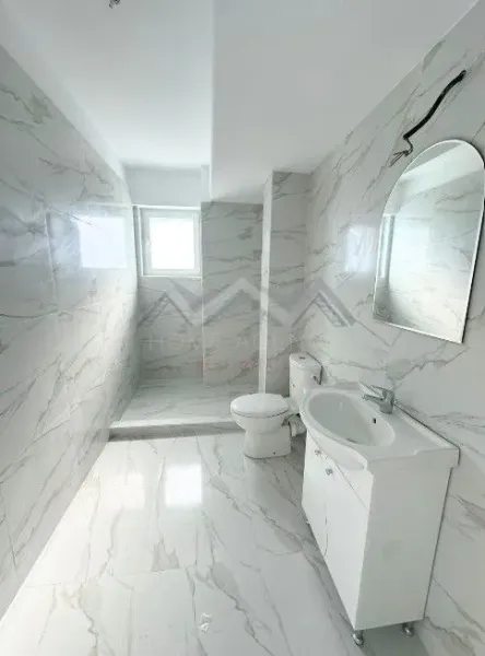 Spacious 3-Bedroom Apartment in Otopeni with Parking & VAT - Image 4