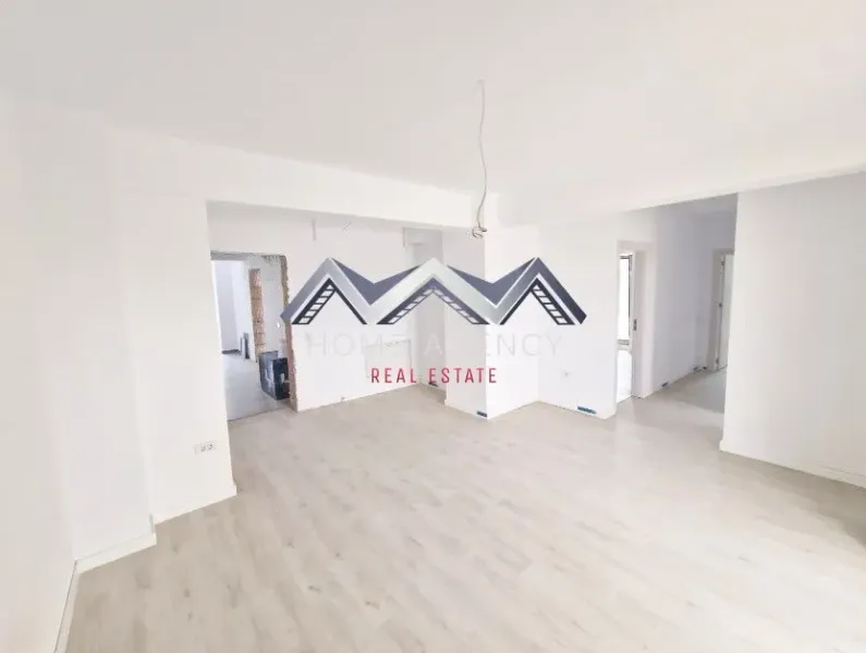 Spacious 1-Bedroom Apartment in New Otopeni Building with Parking - Image 1