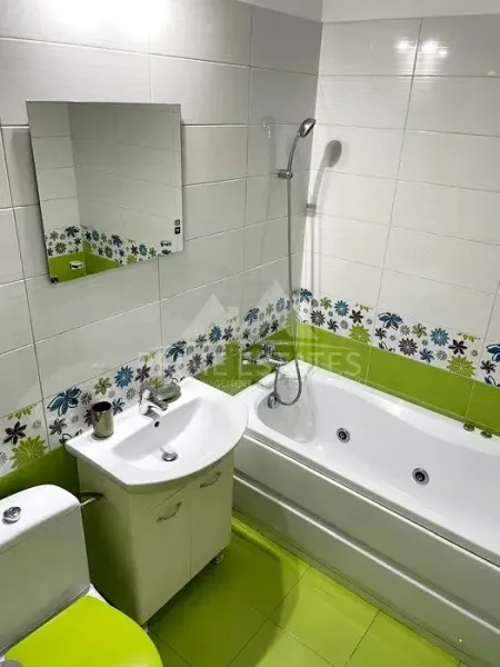 Stylish 2-Bedroom Apartment for Rent in Bucharest's Gorjului District - Image 3