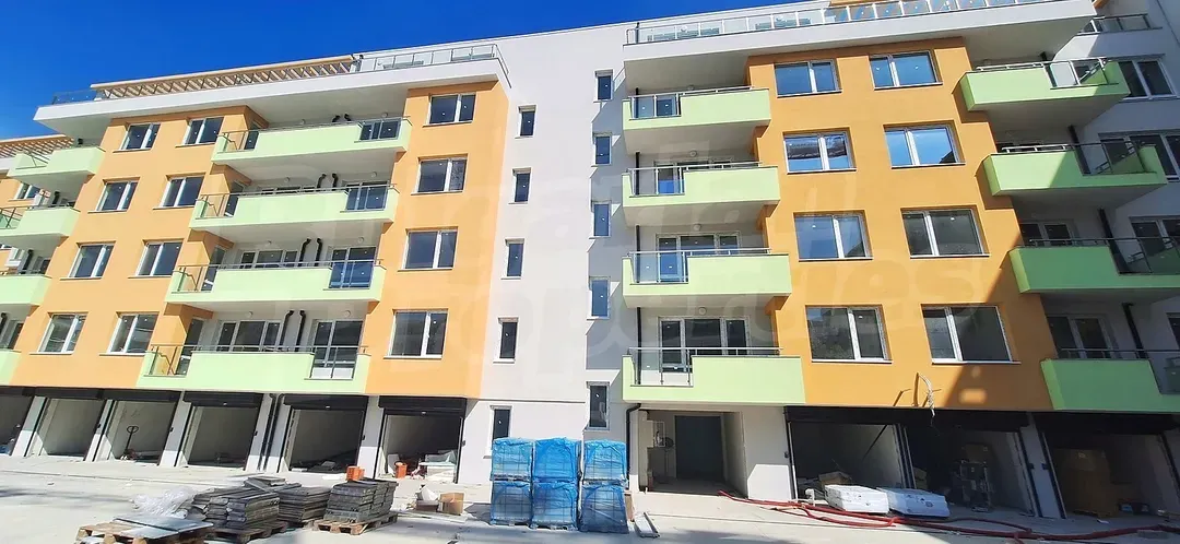 Modern 1-Bedroom Apartment in Plovdiv's South District - New Construction - Image 1