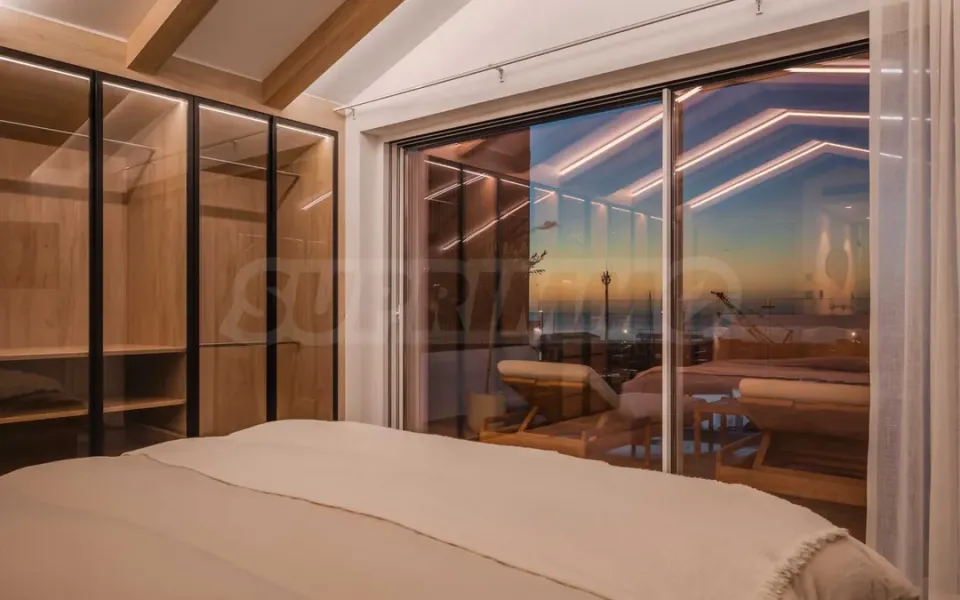 Luxury Marbella Penthhouse with Ocean Views - Image 4