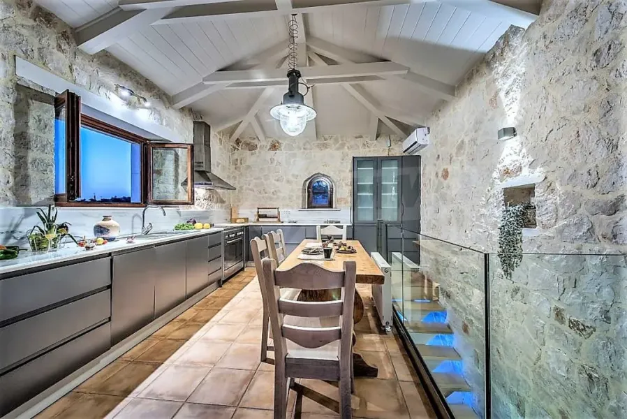 Zante Island Greek Villa: Luxurious 4-Bed Fully Furnished Residence - Image 1