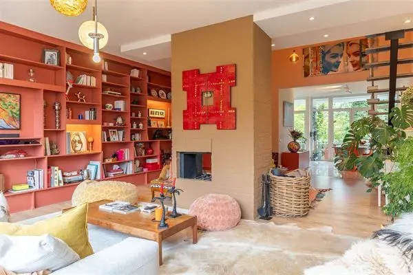 Spacious Duplex with Terraces, Fireplace & Prime Ukkel Location - Image 3