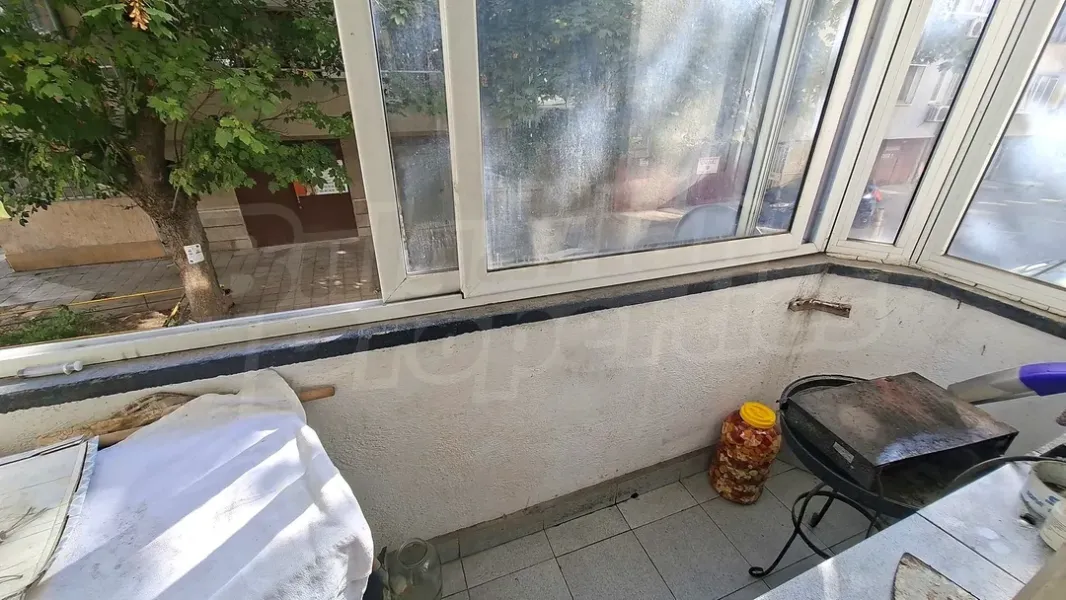 Spacious, Fully Furnished 2-Bedroom Apartment in Macdrive, Varna - Image 2