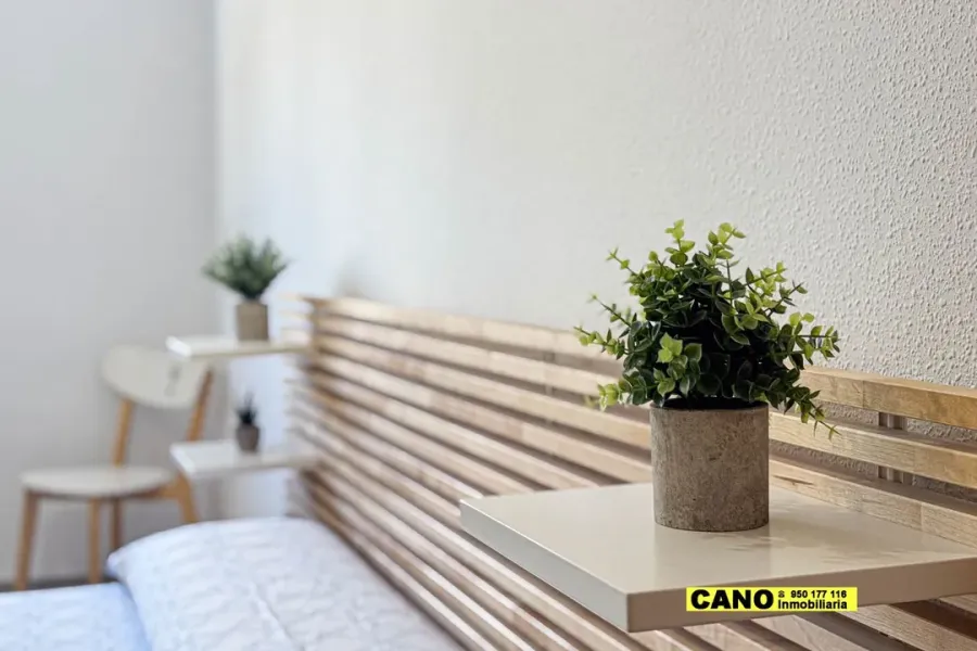 Spacious 2-Bedroom Apartment with Pool in Aguadulce, Spain - Image 2