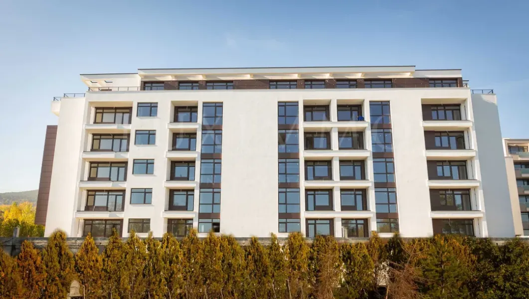 Spacious One-Bedroom Apartment Near Cable Car & Vitosha Park - Image 1