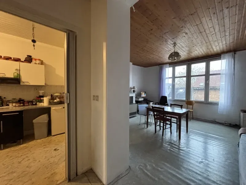Spacious 5-Bedroom Apartment Building in Schaarbeek, Belgium - 408m2 - Image 2