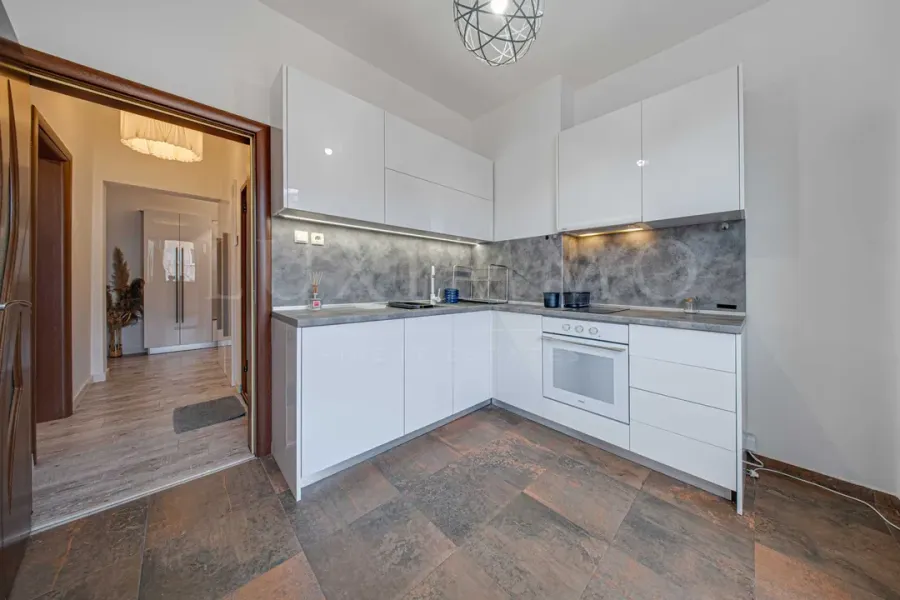 Stylish Apartment in Sofia Center, Near National Palace of Culture - Image 2