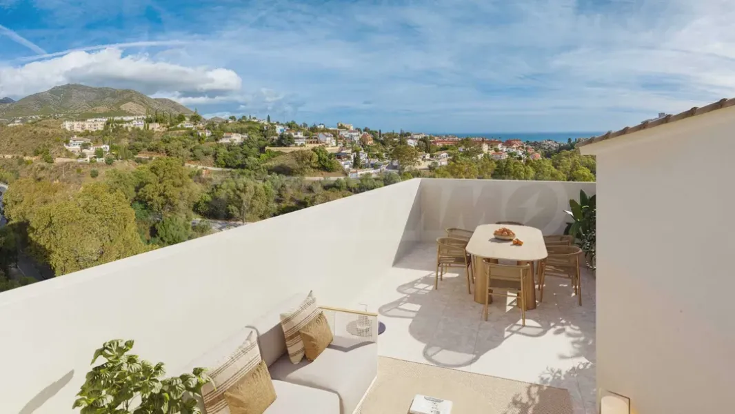 Modern 3BR Apartment in Fuengirola, Spain - Image 4