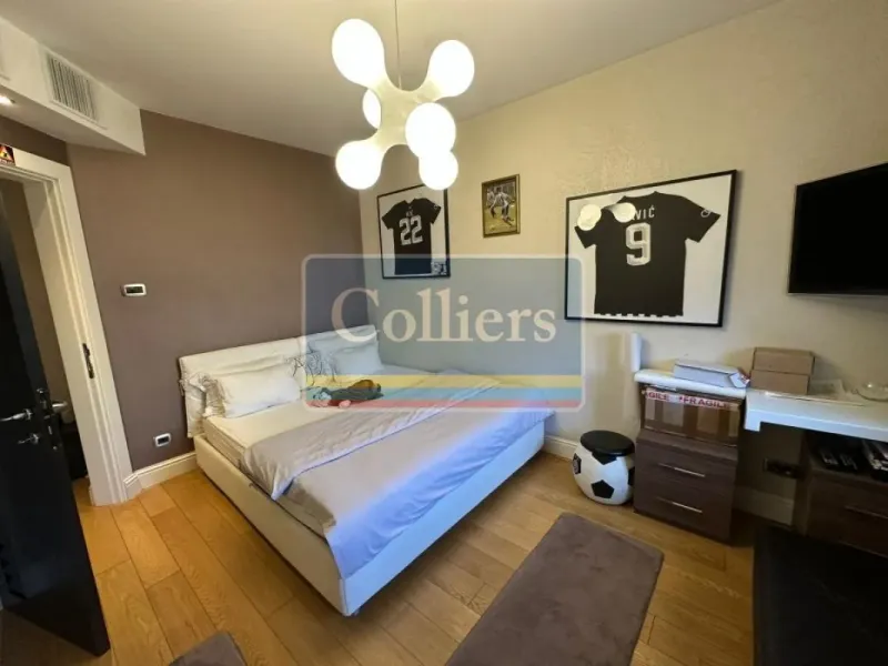Spacious 5BR Apartment with Garage - Belgrade, Serbia - Image 3