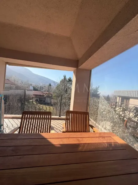Luxurious Simeonovo Maisonette with Stunning Mountain Views - Image 5