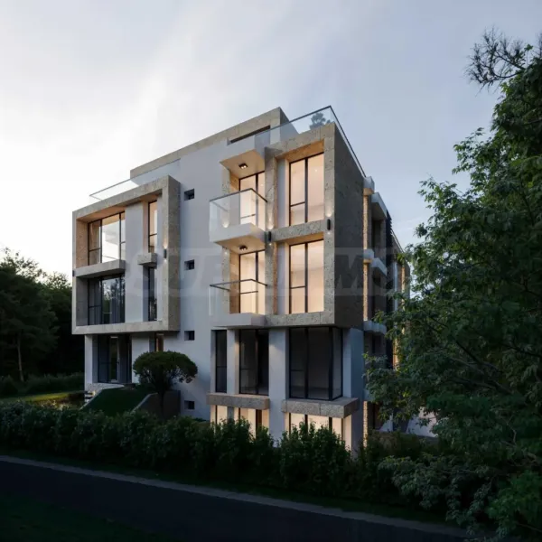 Spacious First-Floor Apartment with Private Garden in Sofia, Bulgaria - Image 3