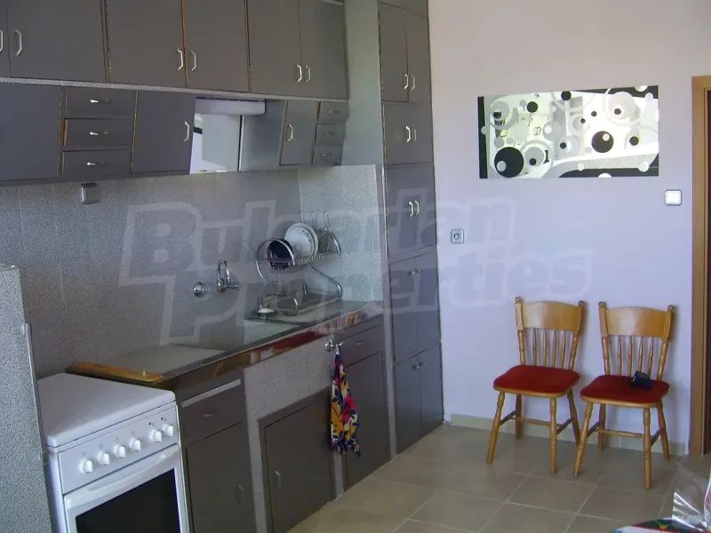 Spacious Fully Furnished Apartment Near Chataldzha Market, Varna - Image 2