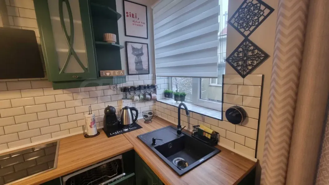 Stylish 2-Bedroom Apartment in Varna's Heart - Image 1