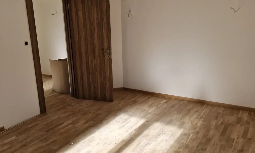 Spacious 3BR Apartment in Belgrade's Heart – Ideal for Business - Image 1