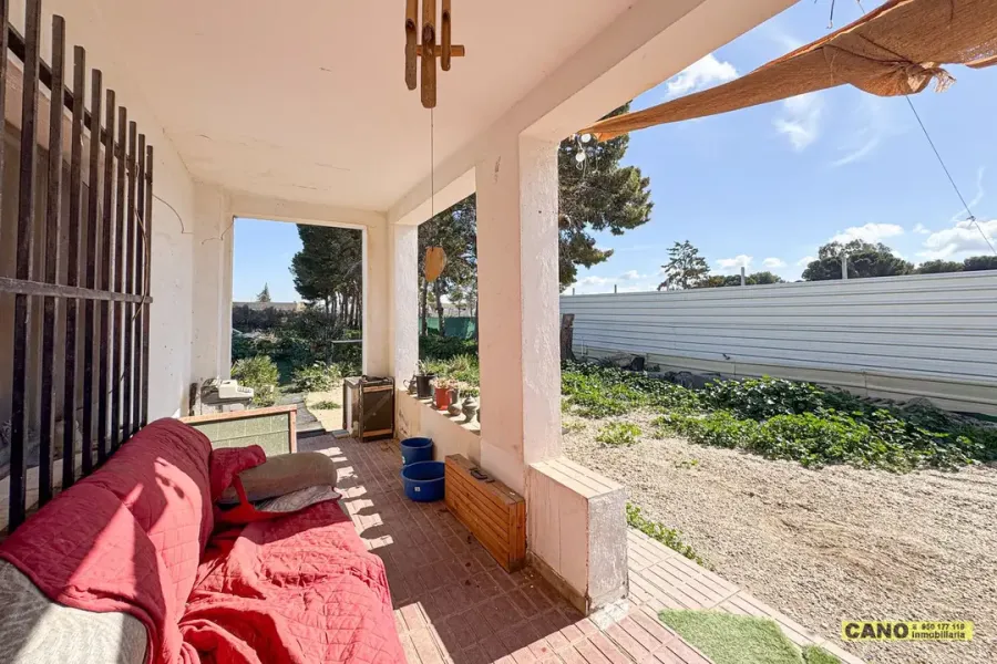 Spacious Cortijo with Pool & Garage in Níjar, Spain - Image 1
