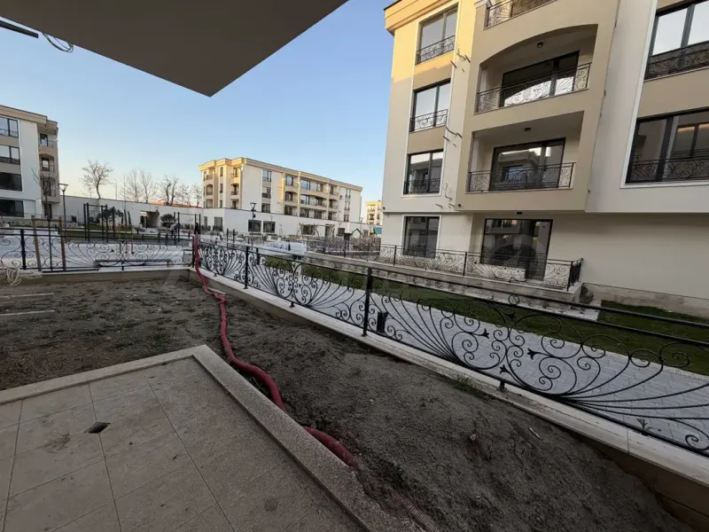 Spacious 3-Bedroom Apartment with Private Garden in Plovdiv - Image 3