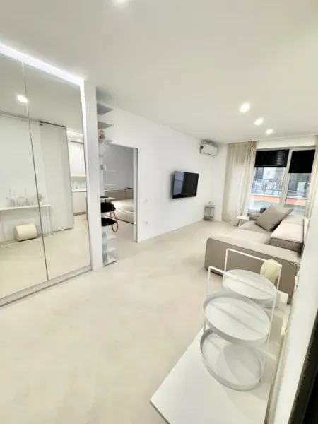 Spacious 2-Bedroom Apartment in MTM Residence, Voluntari, Romania - Image 2