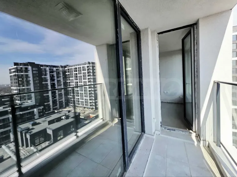 Spacious 3-Bedroom Apartment in Sofia Center - Image 3