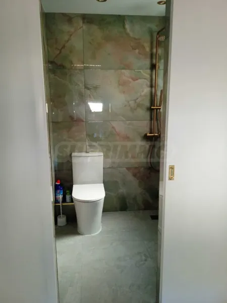 Spacious 3-Bedroom Fully Furnished Apartment in Almansa, Spain - Image 2