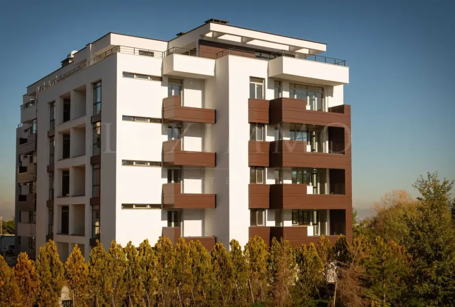 Spacious One-Bedroom Apartment Near Cable Car & Park - Image 1