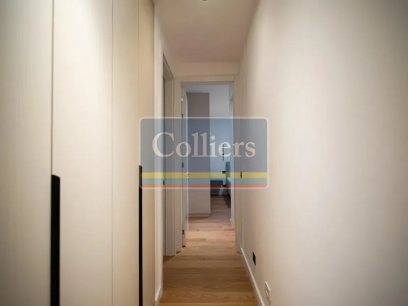 Spacious 3-Bedroom Apartment in Central Plaza Belgrade - Image 5