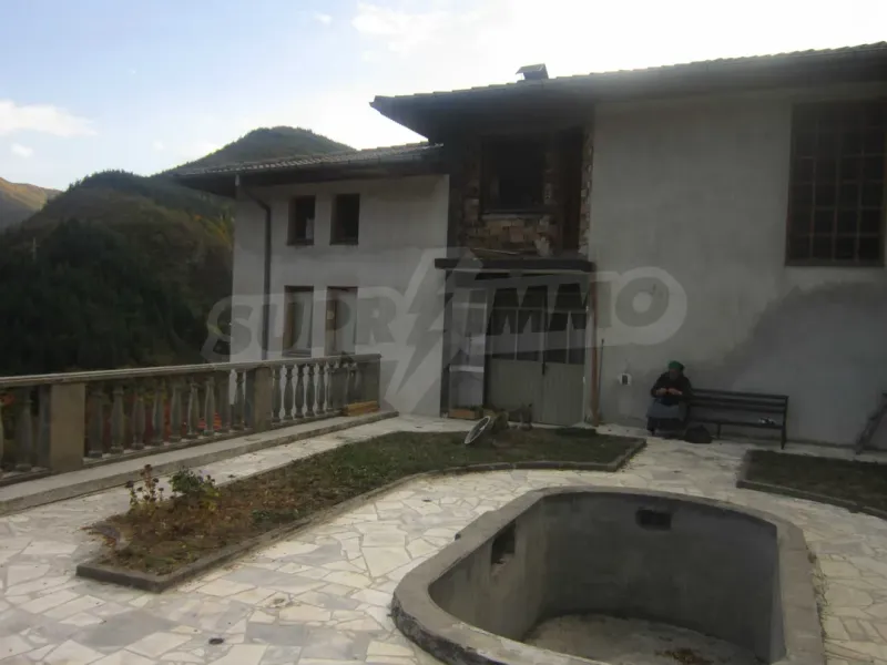 Spacious 3-Story House with Garden Near Smolyan: Perfect for Rural Tourism and Mountain Living. - Image 3