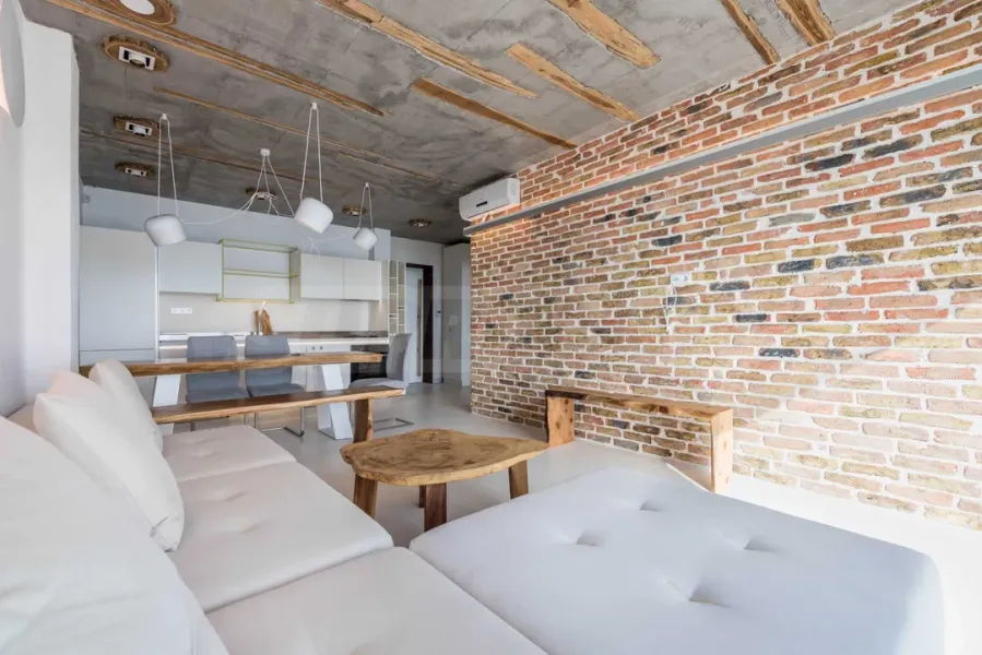 Luxury Varna Apartment with Sea View & Smart Features - Image 3