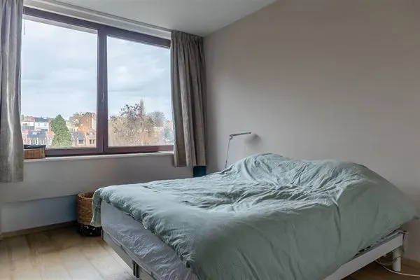 Spacious 2-Bed Apartment with Terrace in Private Park, Ukkel - Image 5