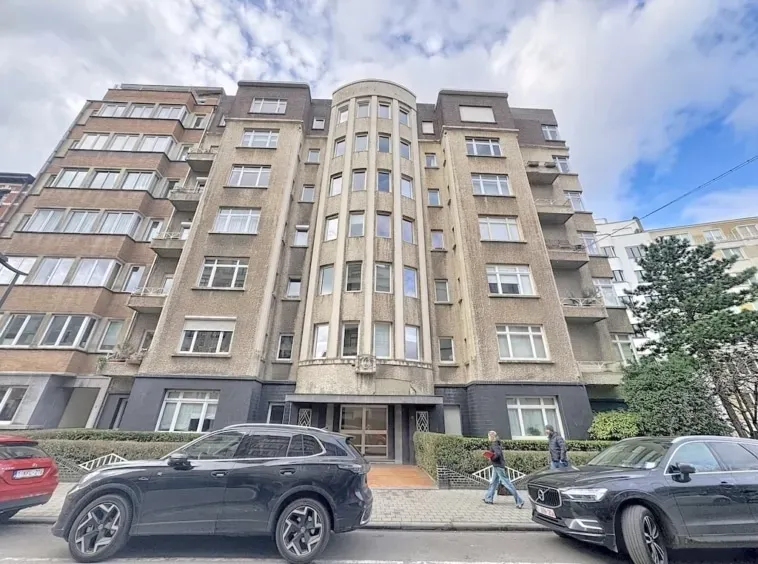 Spacious 2-Bedroom Apartment with Balcony in Brussels – Perfect Location - Image 1