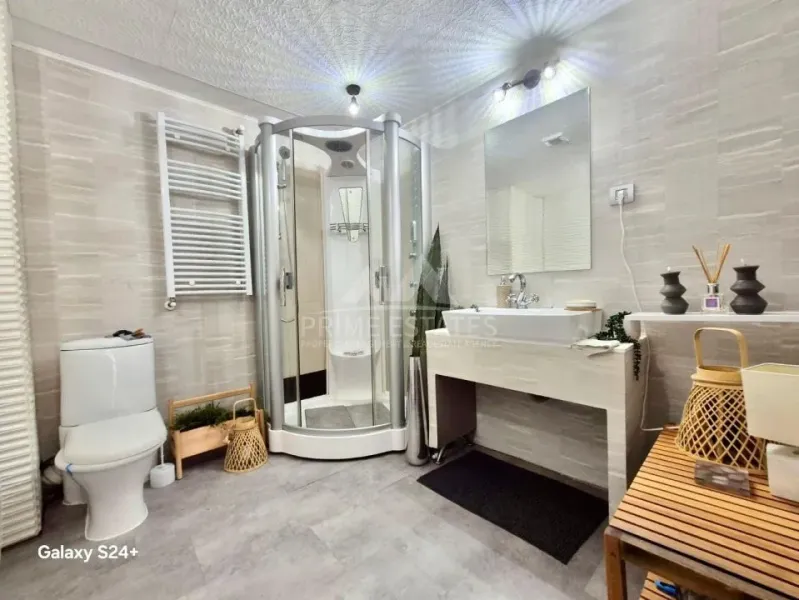 Spacious 3-Bedroom Apartment in Bucharest's Herastrau District - Image 3