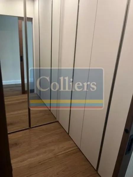 Spacious 4-Bedroom Apartment with Garage in Belgrade's Prime Location - Image 1