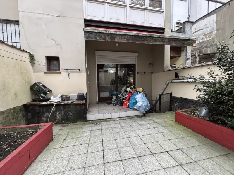 Spacious 5-Bedroom Apartment Building in Schaarbeek, Belgium - 408m2 - Image 4