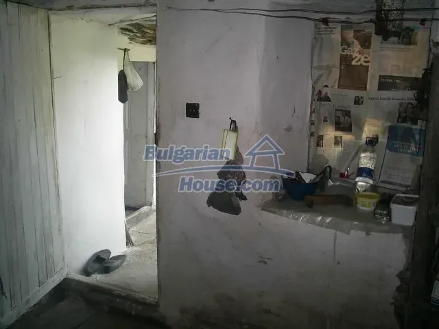 Spacious Rural House with Stunning Mountain Views - Image 3