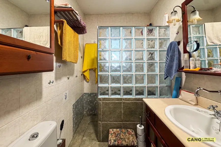 Spacious Cortijo with Land in Níjar, Spain - 3 Bedrooms - Image 1