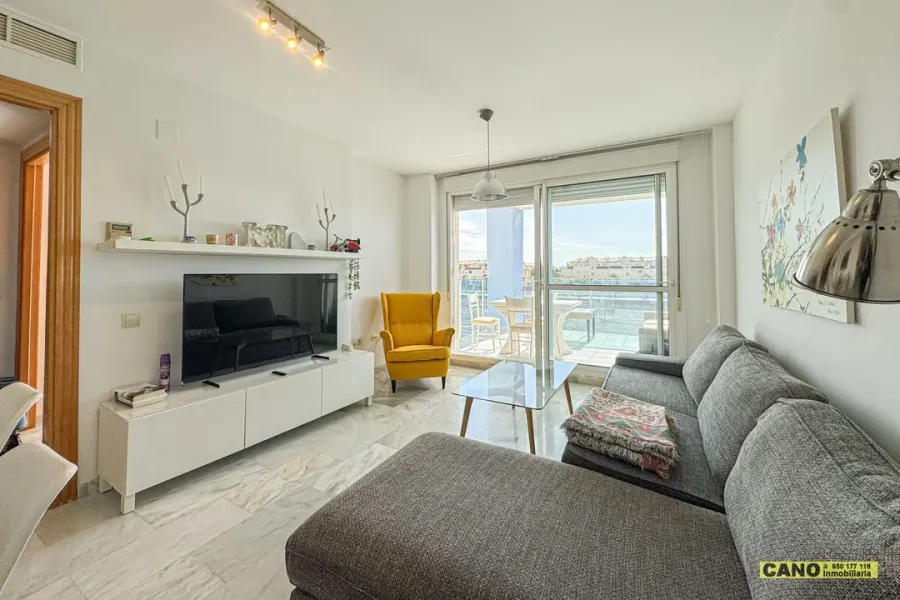 Spacious 2-Bedroom Apartment with Sea Views in Marina Serena Golf - Image 1