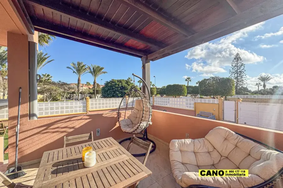 Spacious Chalet with Pool & Solar Panels in El Ejido, Spain - Image 3