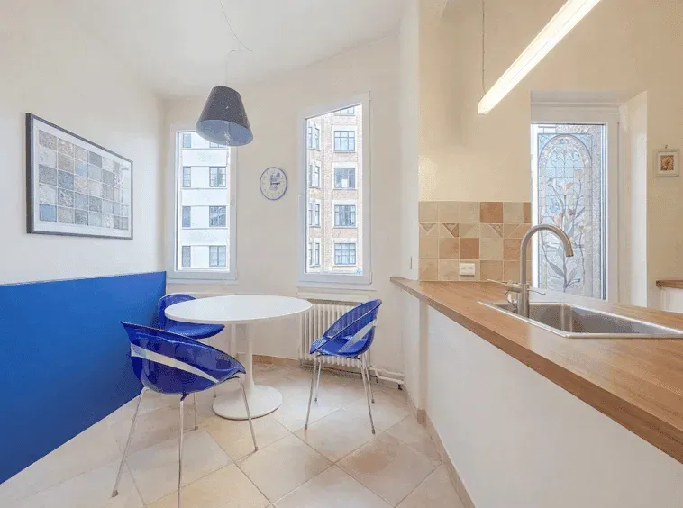 Spacious 2-Bedroom Apartment with Balcony in Brussels – Perfect Location - Image 4