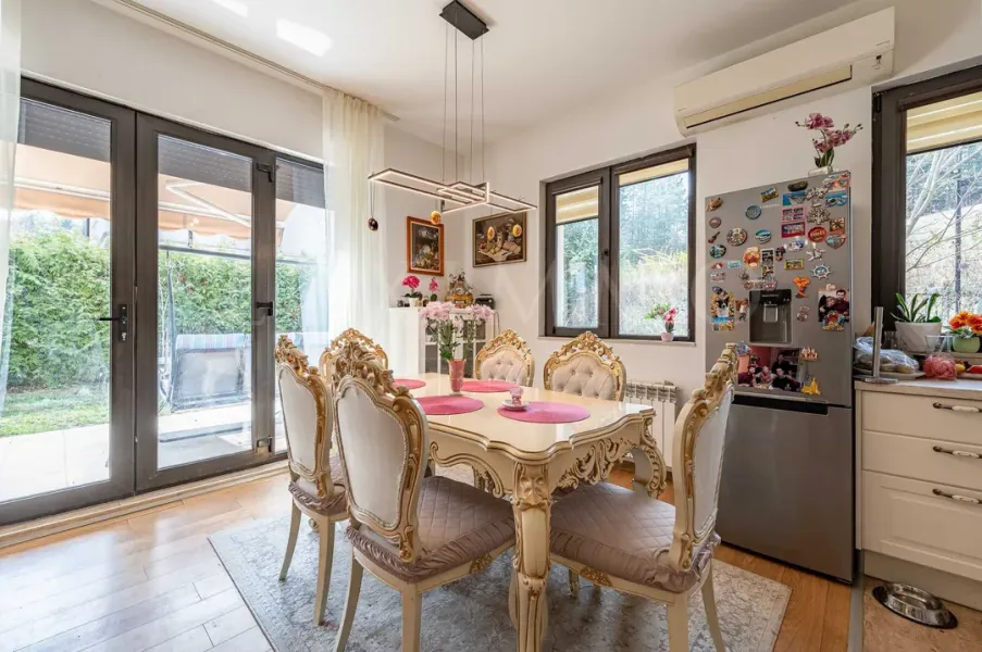 Spacious, Fully Furnished Villa with Yard Near Veliko Tarnovo - Image 3