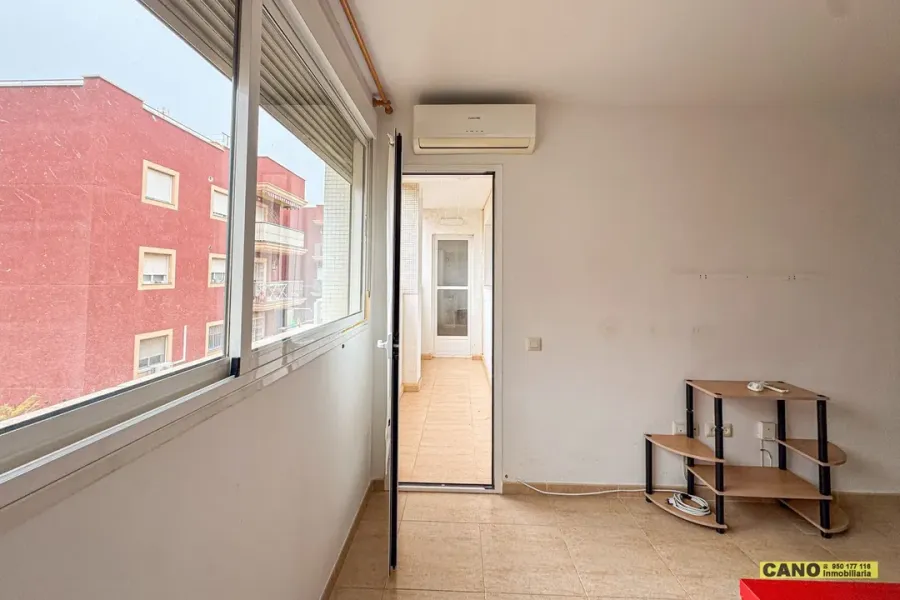 Spacious 2-Bedroom Apartment with Terrace and Garage in Huércal de Almería - Image 1