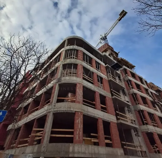 Stylish Sofia Apartment Near Major Boulevards - Image 2