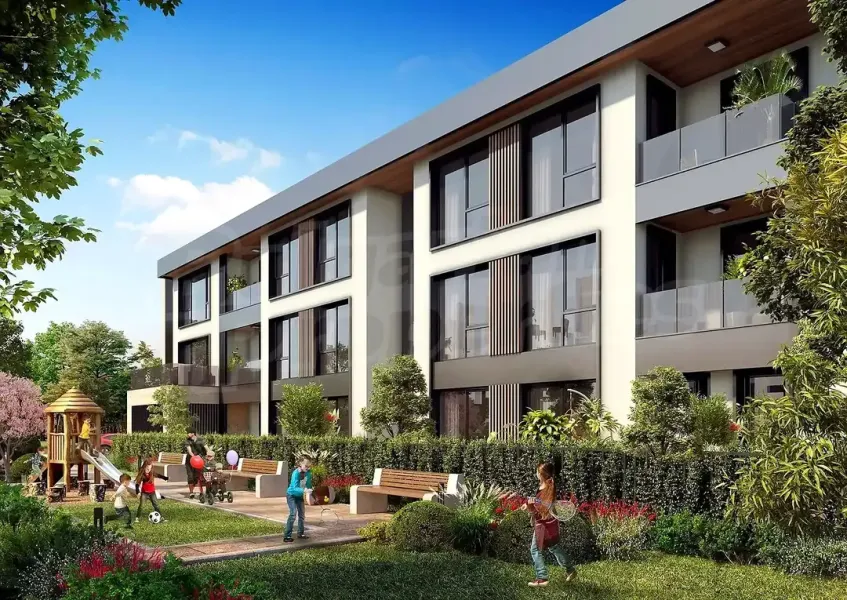 Spacious 3-Bedroom Apartment with Mountain Views in New Plovdiv Complex - Image 1